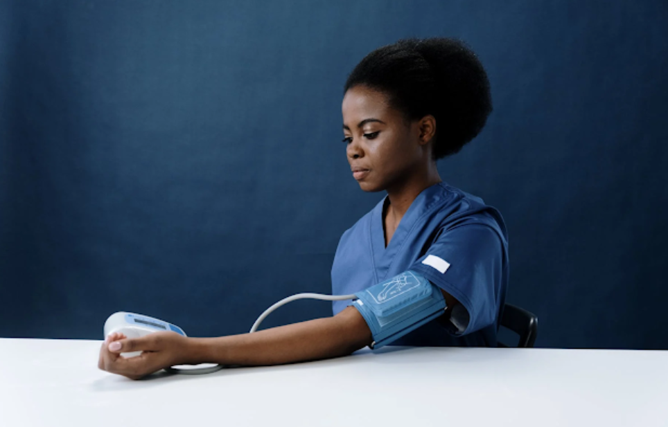 how does kratom affect blood pressure